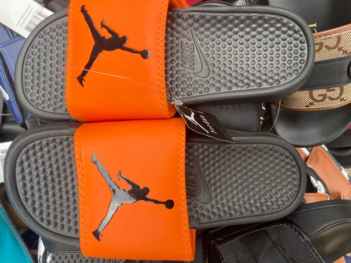 Claquettes confortables Nike