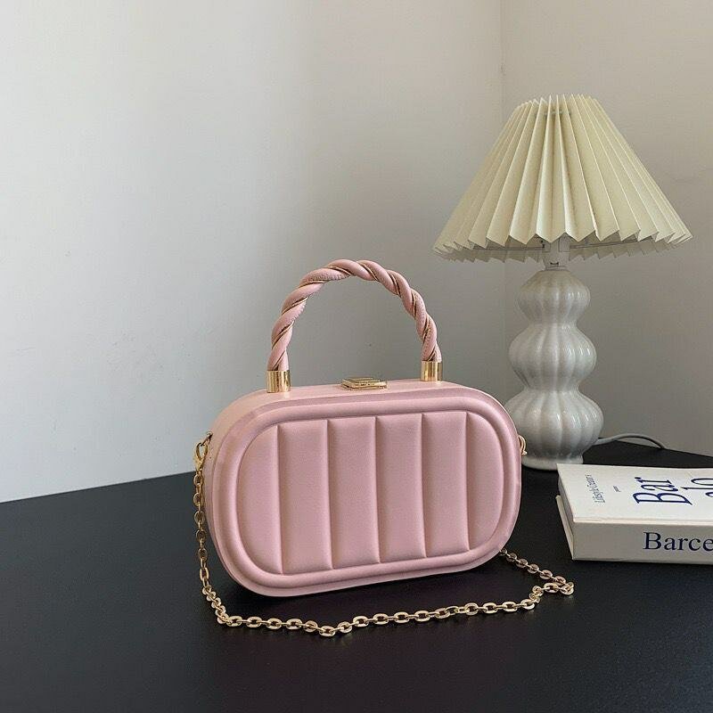 Sac à main élégant ovale