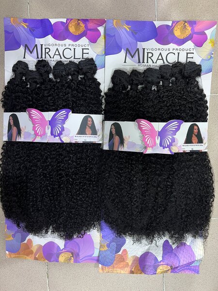 Cheveux naturels bouclés Premium