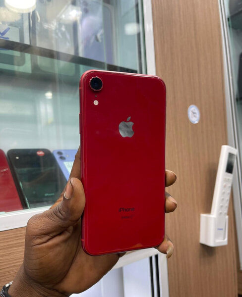 iPhone XR 64GB Rouge