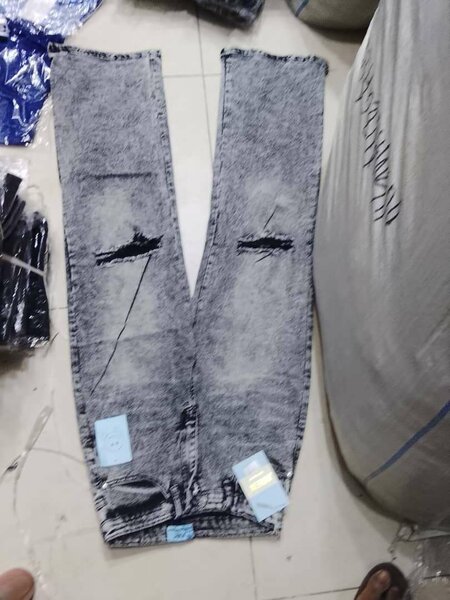 Jeans délavés tendance