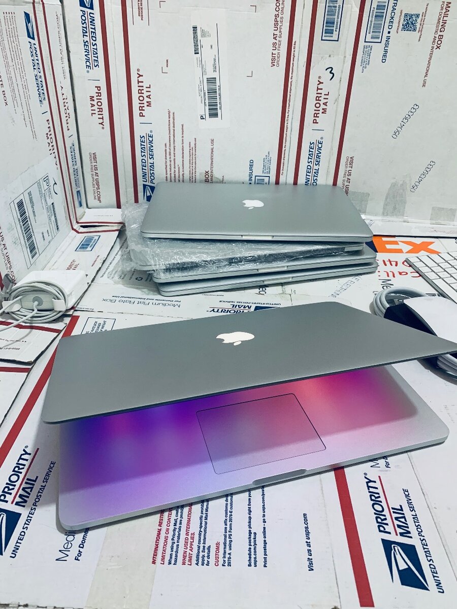 MACBOOK PRO A1398 2015