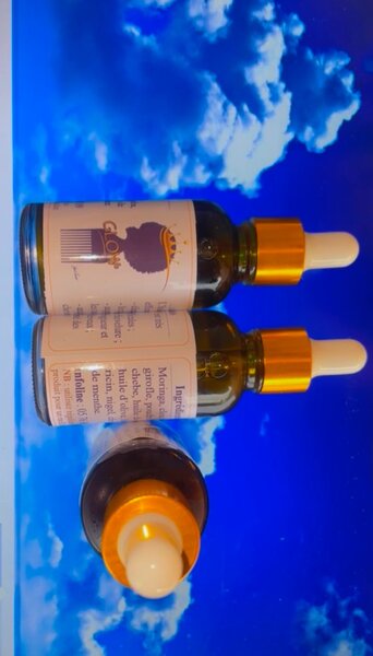 Huile de soin capillaire