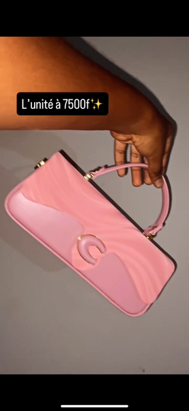 Sac à main rose élégant