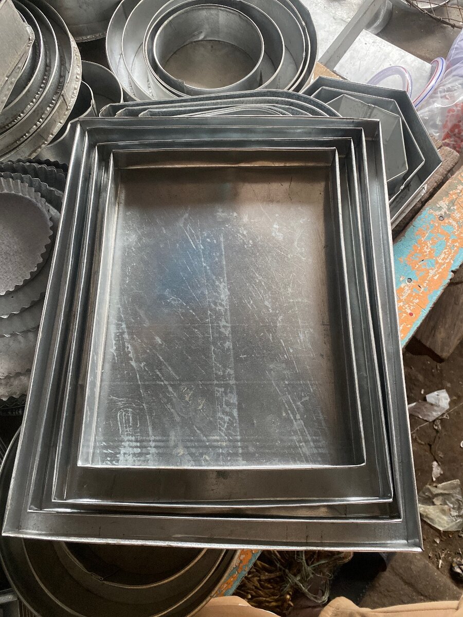 Plateau de four disponible..