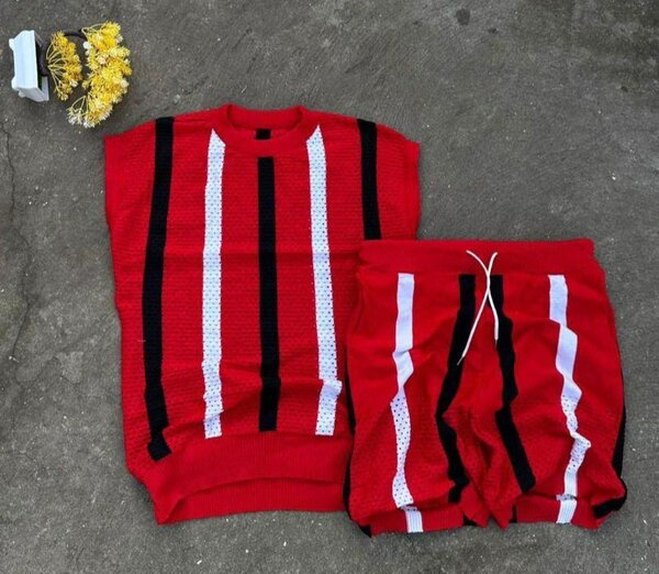 Ensemble sport rayé