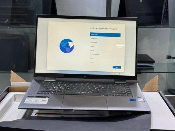 HP Envy X360 15-ew1058wm