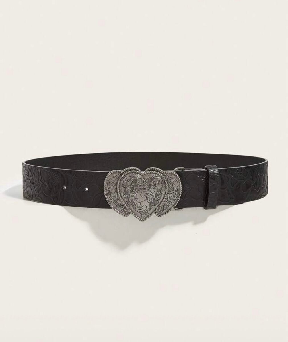 Ceinture en cuir gravé cœur