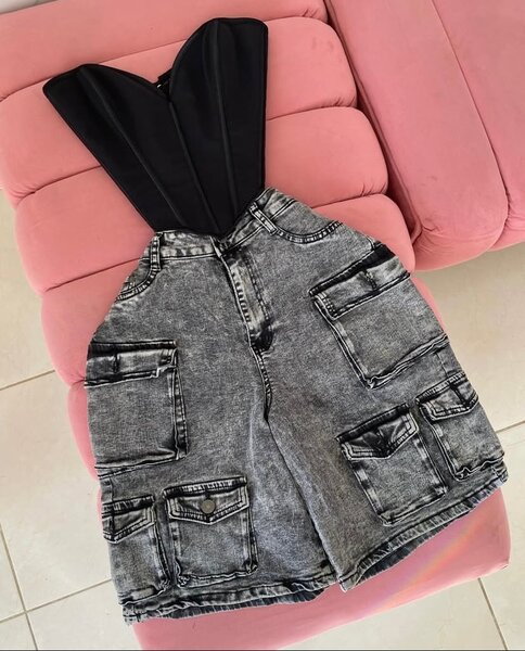 Combinaison en jean noir délavé