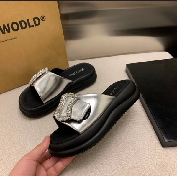 Chaussures montantes