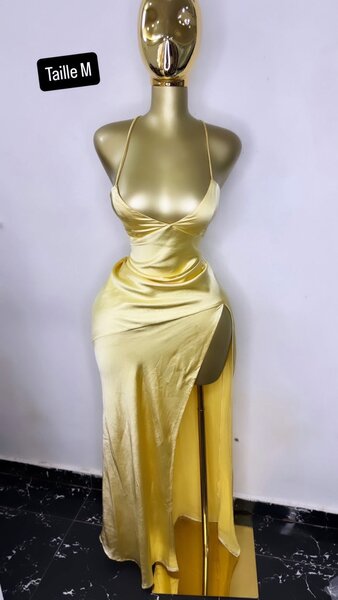 Robe de Soirée Dorée Satinée