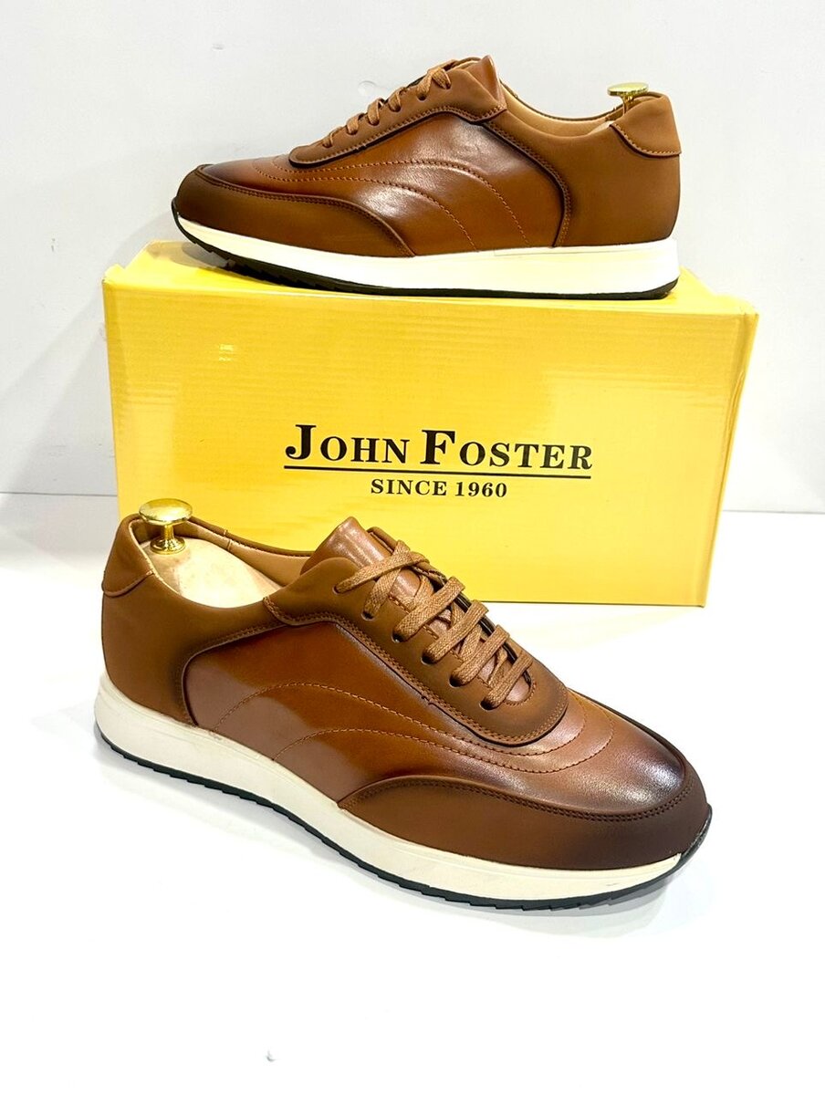 Baskets en cuir John Foster