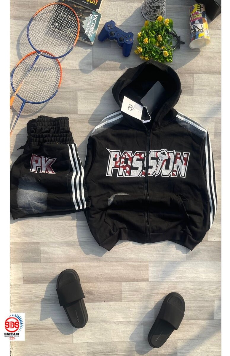 Sweat à capuche PASSION noir ou blanc