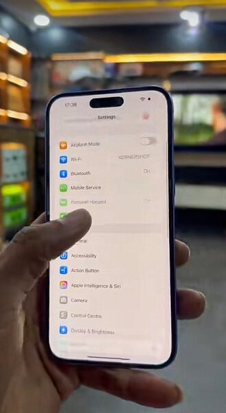 iPhone 16 bleu reconditionné