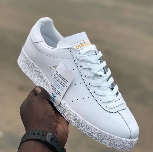 Adidas topanga