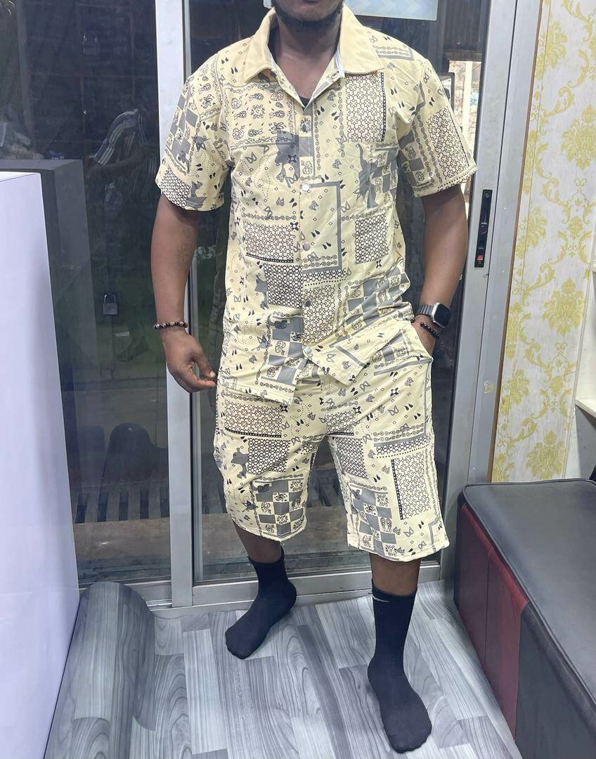 Ensemble chemise et short pour hommes