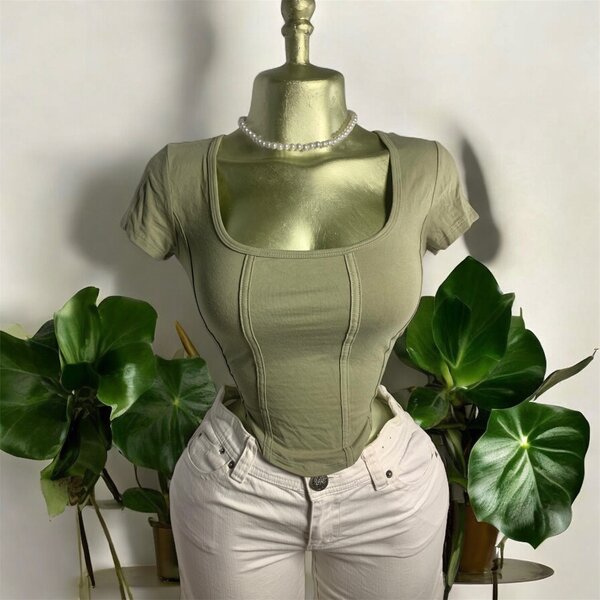 Top femme ajusté moderne