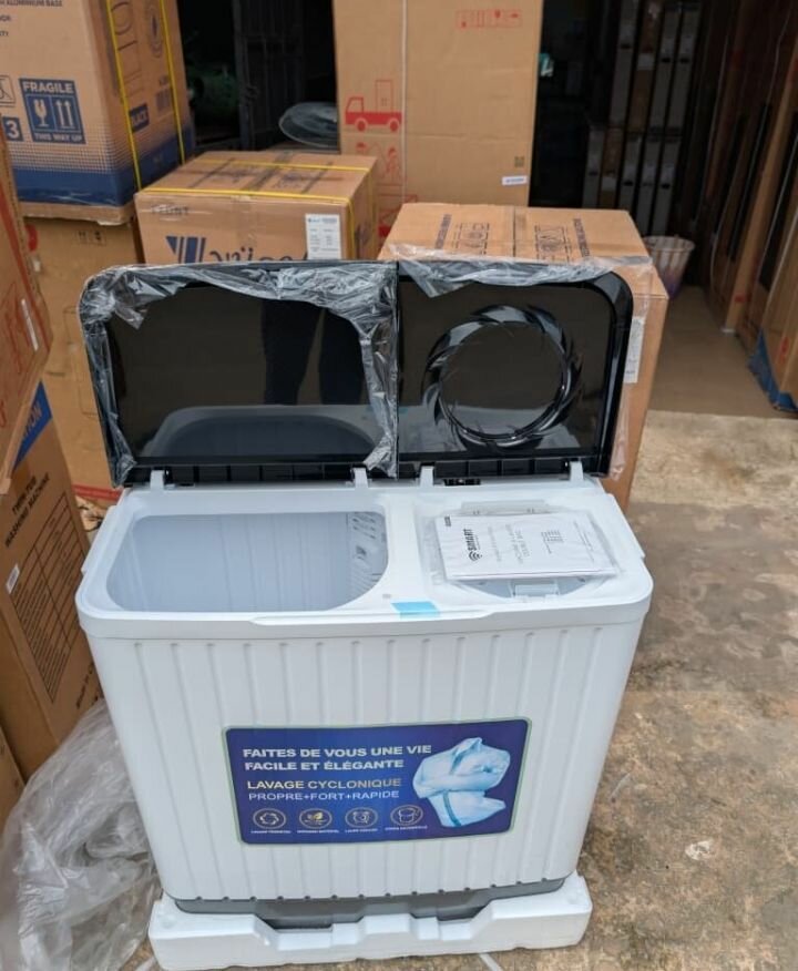 Lave-linge semi-automatique compact