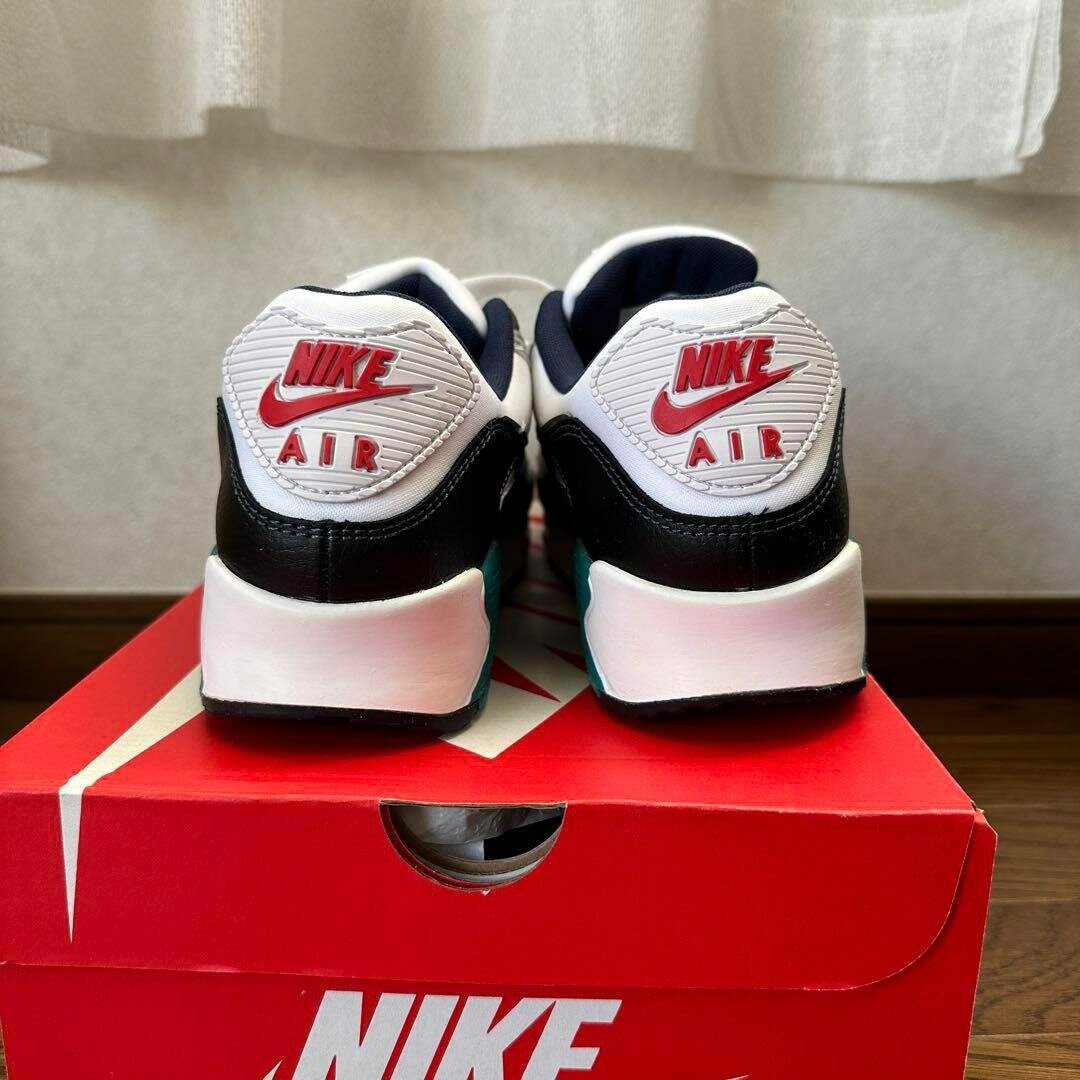 Nike Air Max 90 Sneakers