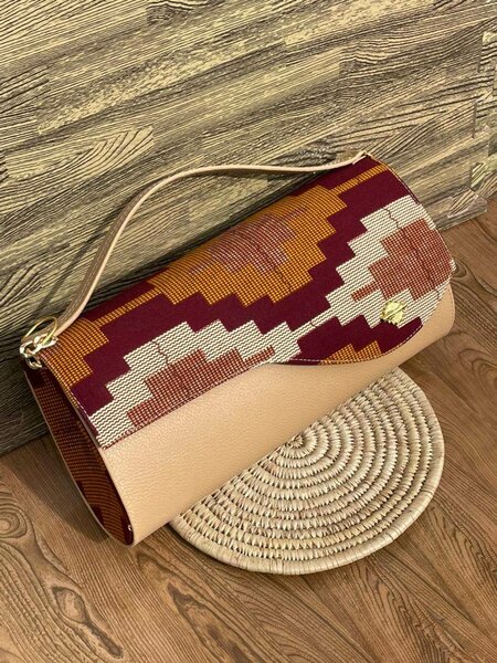 Sacs à main en cuir vibrant