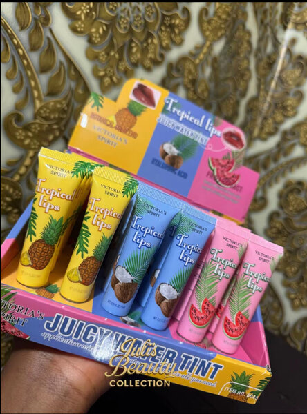 Ensemble de Baumes à Lèvres Tropicaux