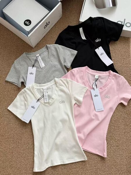 T-shirts femmes Alo Trend