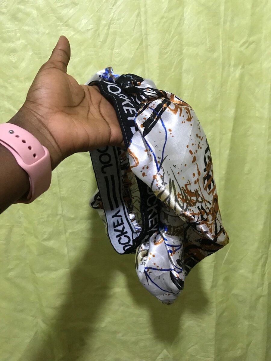 Bonnet de nuit en satin