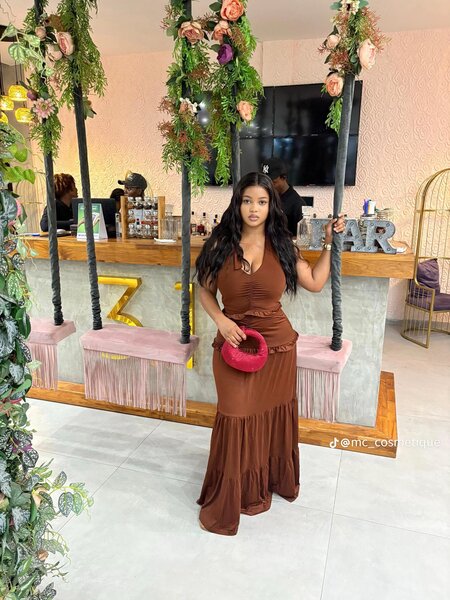 Robe longue élégante marron