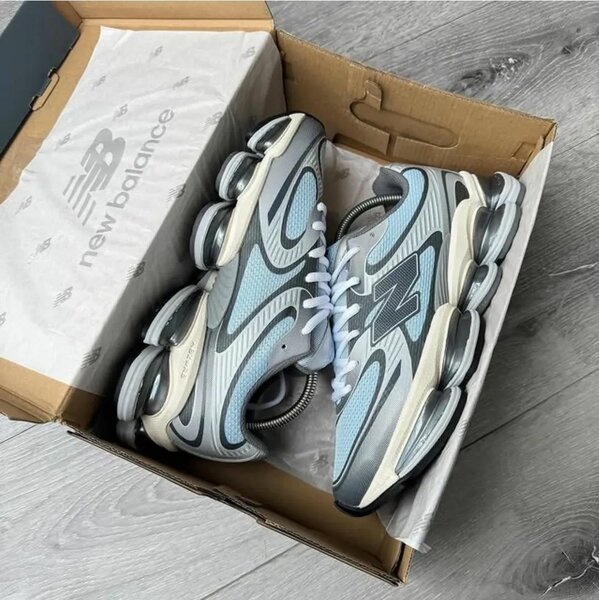 Baskets New Balance 2000