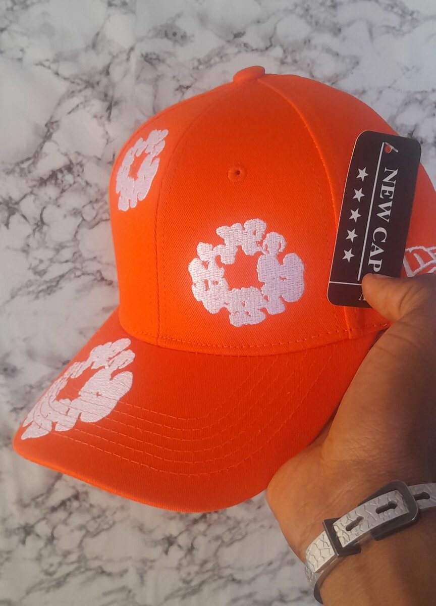 Casquette colorée street style