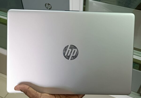HP LAPTOP15