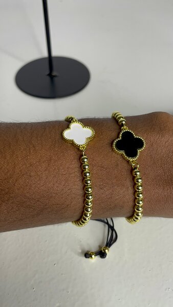 Bracelets perles trèfle élégants