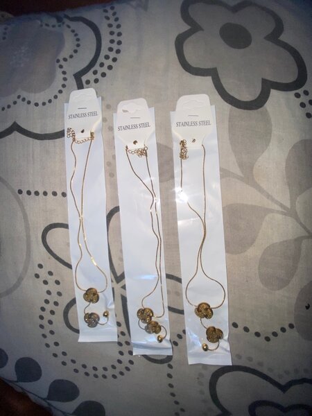 Colliers acier inoxydable élégants