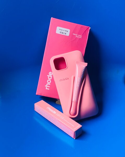 Coque iPhone avec baume à lèvres