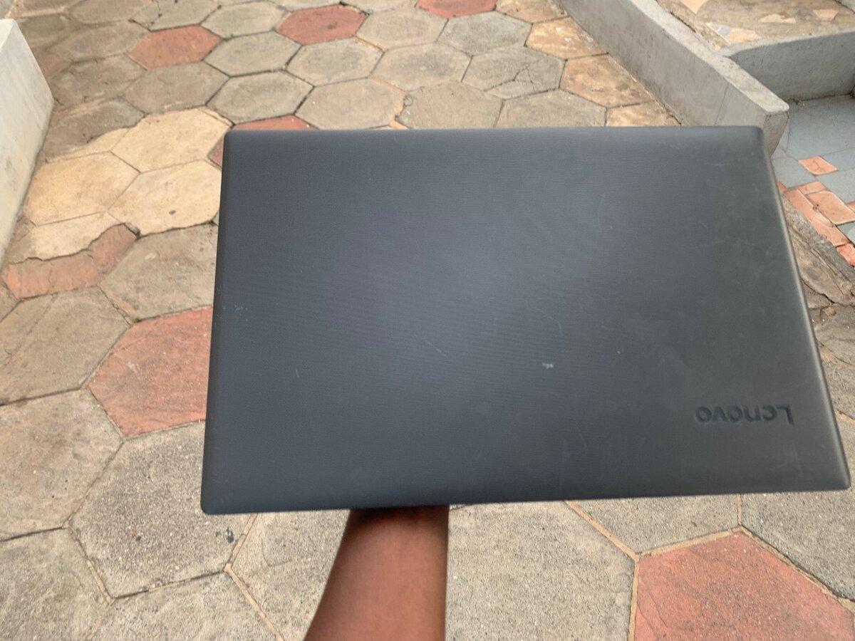 Lenovo Ideapad 130 - 15AST