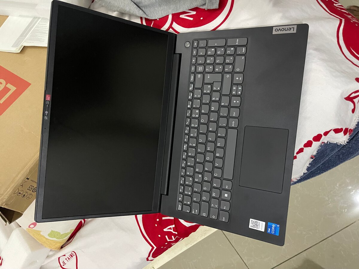 Laptop Lenovo 15.6 pouces