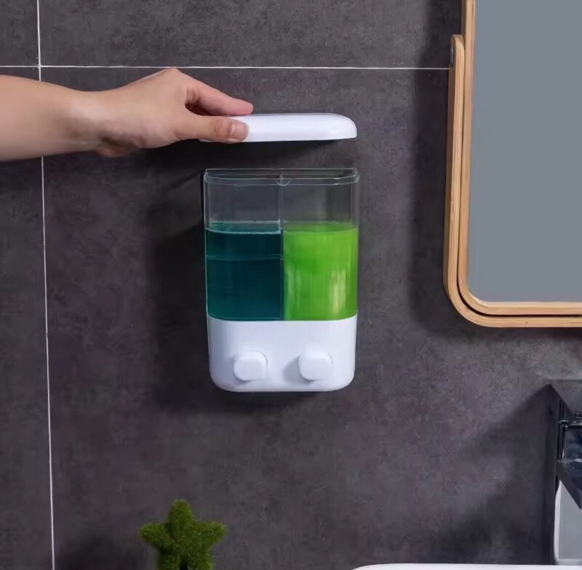 Distributeur de savon mural double