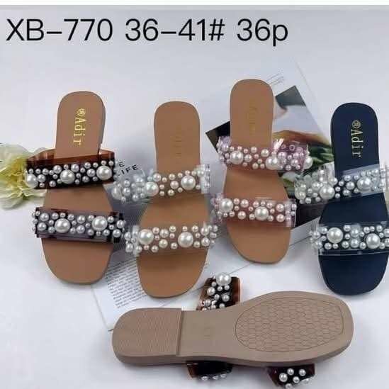 Sandales élégantes perlées