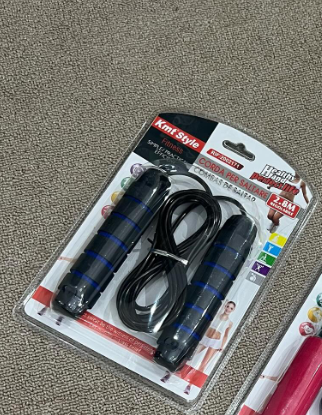 скакалка для занятий спортом и фитнесом