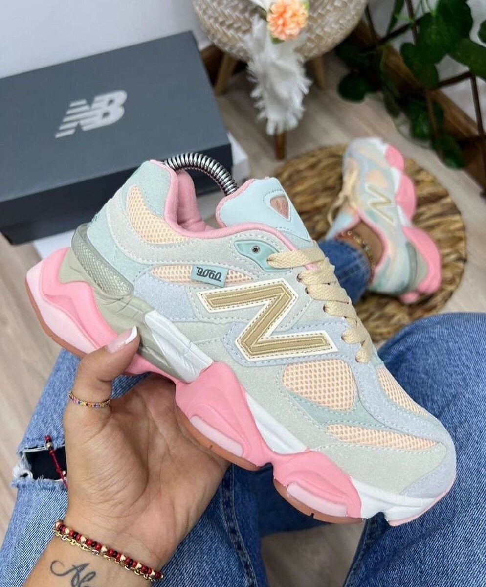 NEW BALANCE 9060