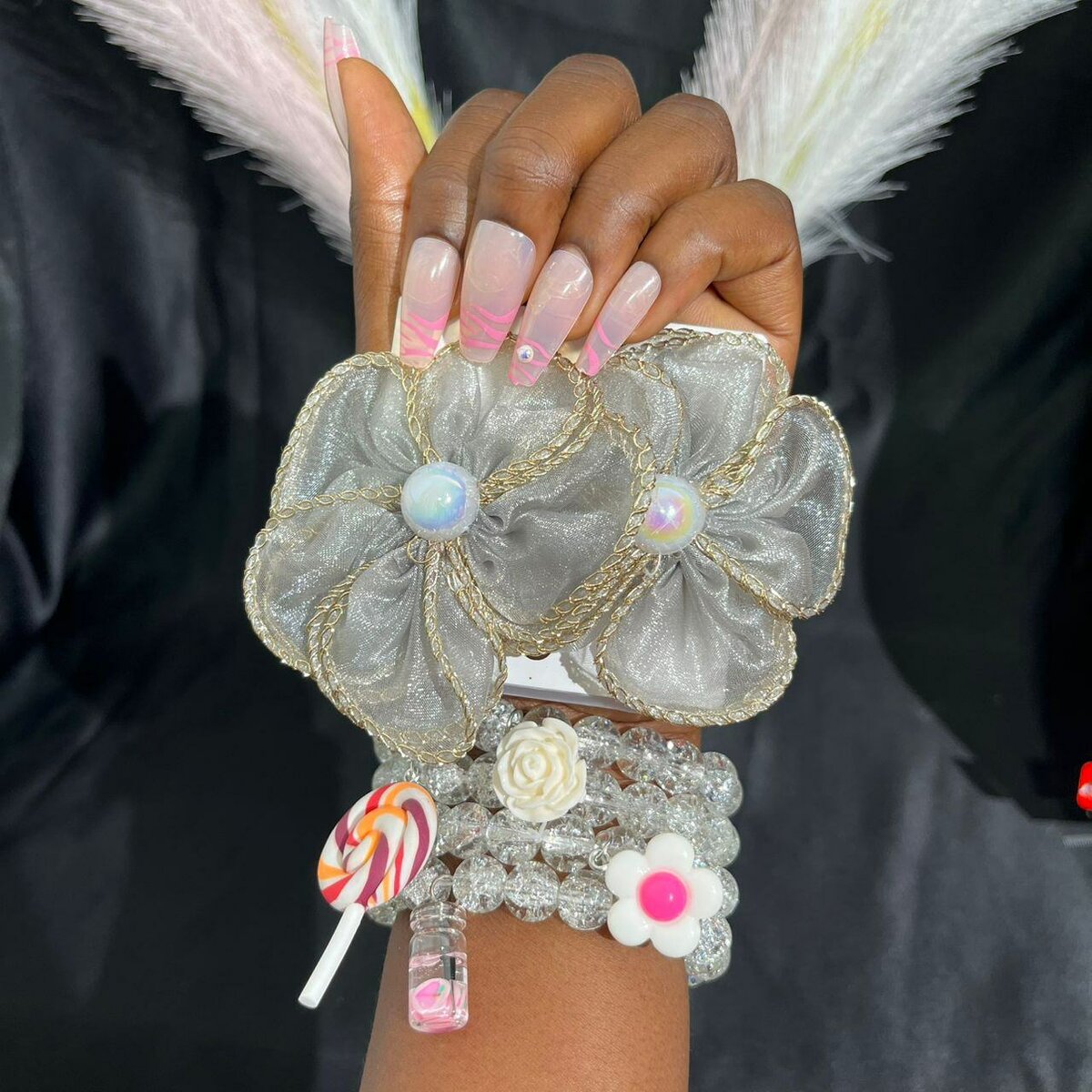 Crackle beaded bracelet