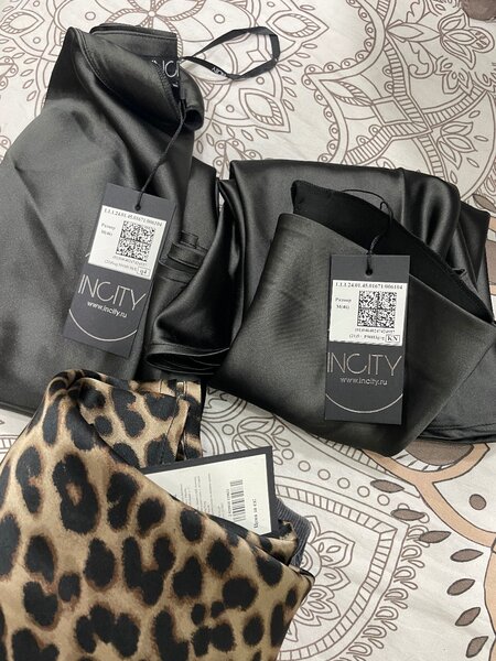 Юбки атласные,миди