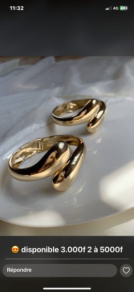 Bracelet et boucle doreille