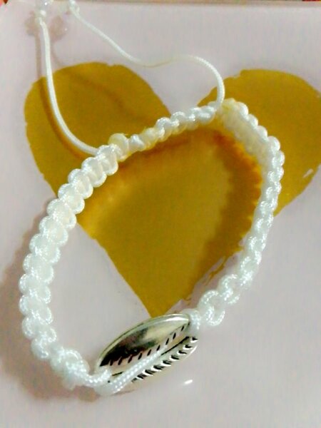 Bracelet macramé avec cauri