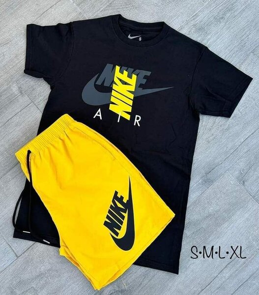 Ensemble Nike T-shirt et Short