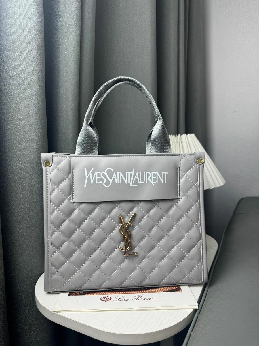 Yves Saint Laurent Sac Chic