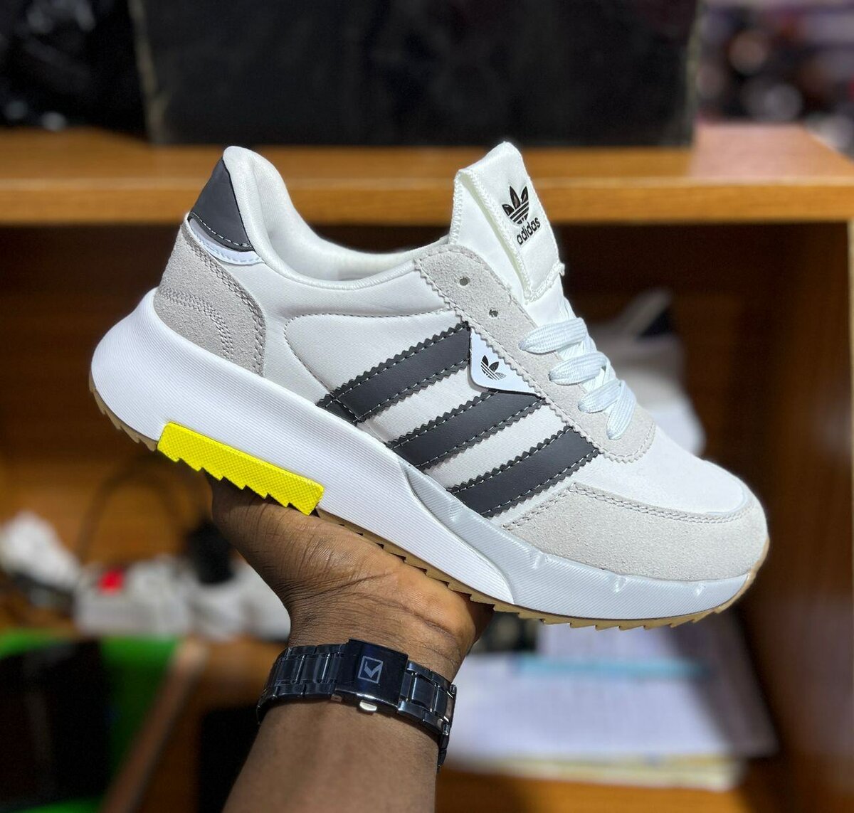 ADIDAS RETROPY F2