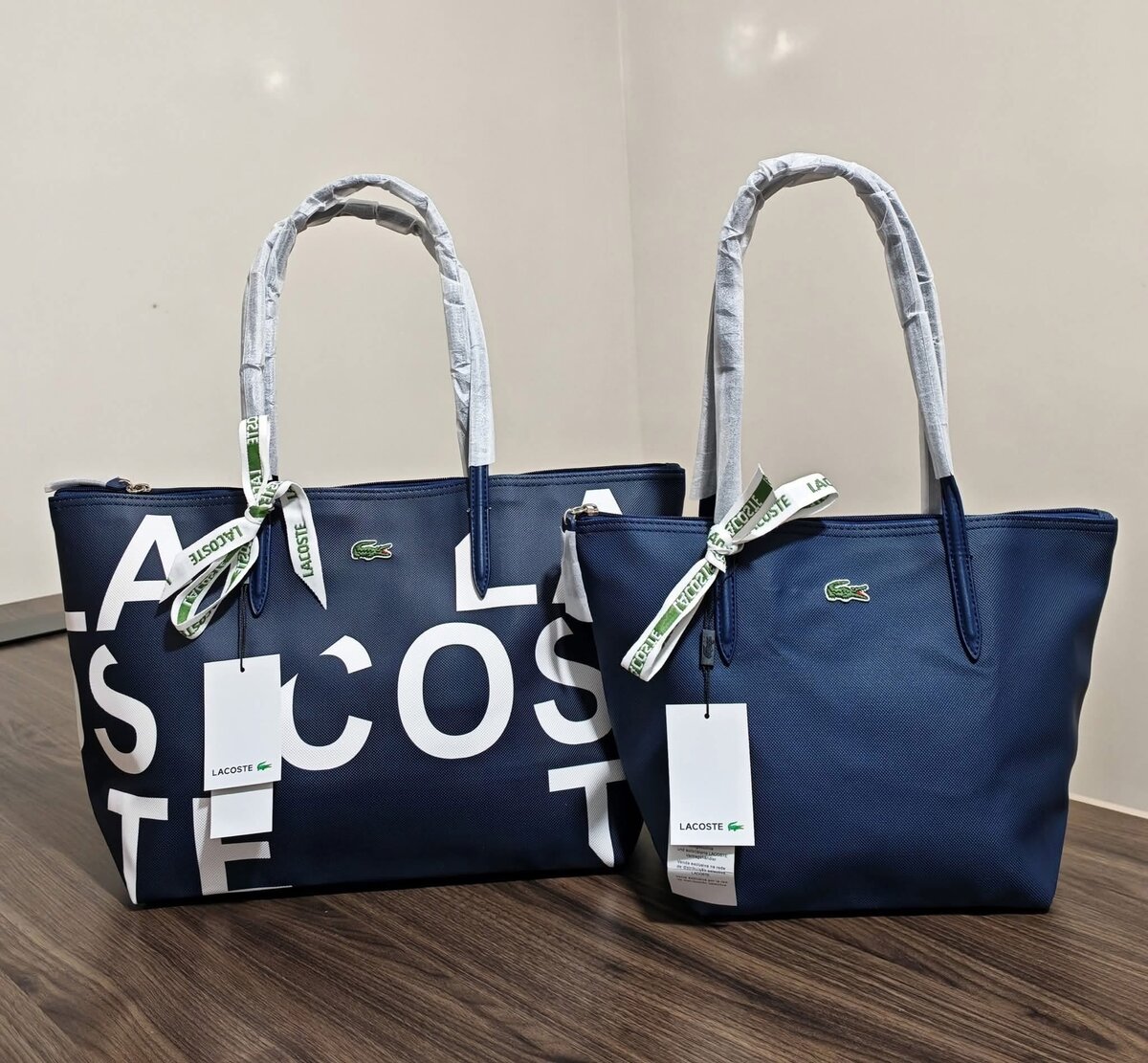 Sac cabas Lacoste en plusieurs couleurs
