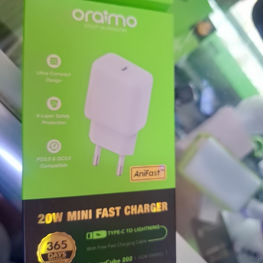 Chargeur Rapide 20W Compact Oraimo