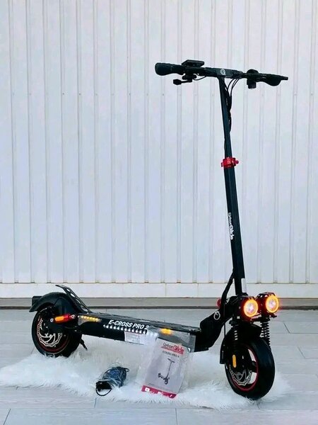 Trottinette électrique E-Cross Pro 2
